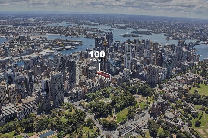 宣布首項海外物業收購 ，以6.83億澳元（相當於36.49億港元）購入一幢位於悉尼100 Market Street、樓高十層的甲級商業樓宇。該項收購於2020年4月7日完成。領展隨後與澳新銀行簽訂一項 4.4395 億澳元的 5 年期抵押貸款用作收購融資。
