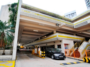 Cheung On Estate Retail and Car Park