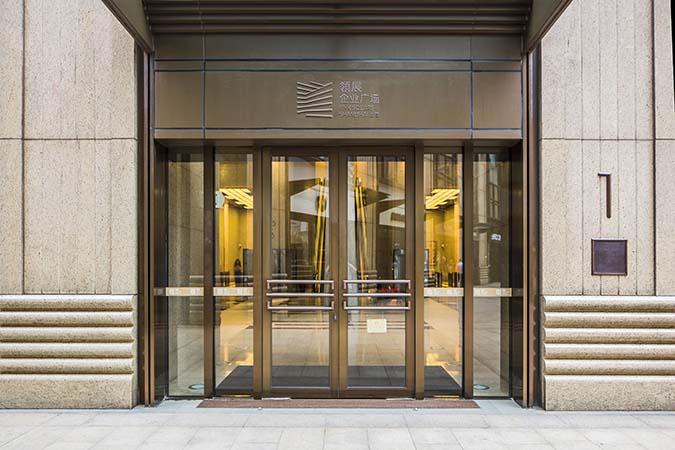 link-reit-business-properties-link-square-thumbnail-04