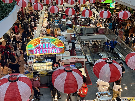 Jurong Point’s atrium was transformed into a sea of brightly-coloured lanterns and food stalls.