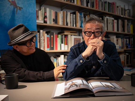 蔡楚堅 (右) 及鄧钜榮（左）合作超過30年，默契十足。