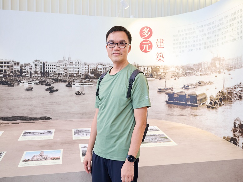 Mr Lung finds the exhibition content highly comprehensive and insightful.