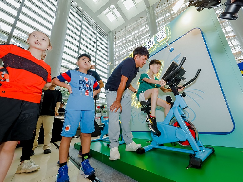 Three members of TeamGold competed in the Tour de Link Elite Challenge after being trained by Hong Kong cycling legend Wong Kam-po. 