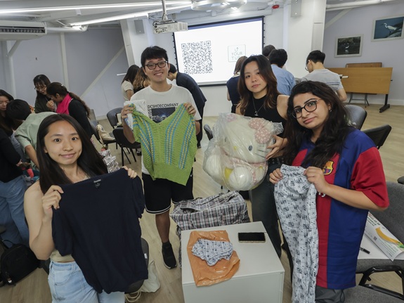 Ellison表示，担任“领展同学会委员会”组长的角色转变，令她跳出舒适圈，学习如何与其他人高效对话。