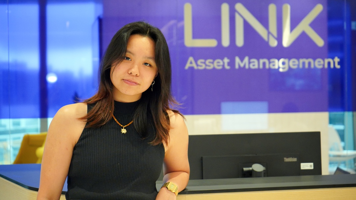 Two-time Link University Scholarship recipient Ellison Pong returned to Link this summer – not as a student, but as an intern.