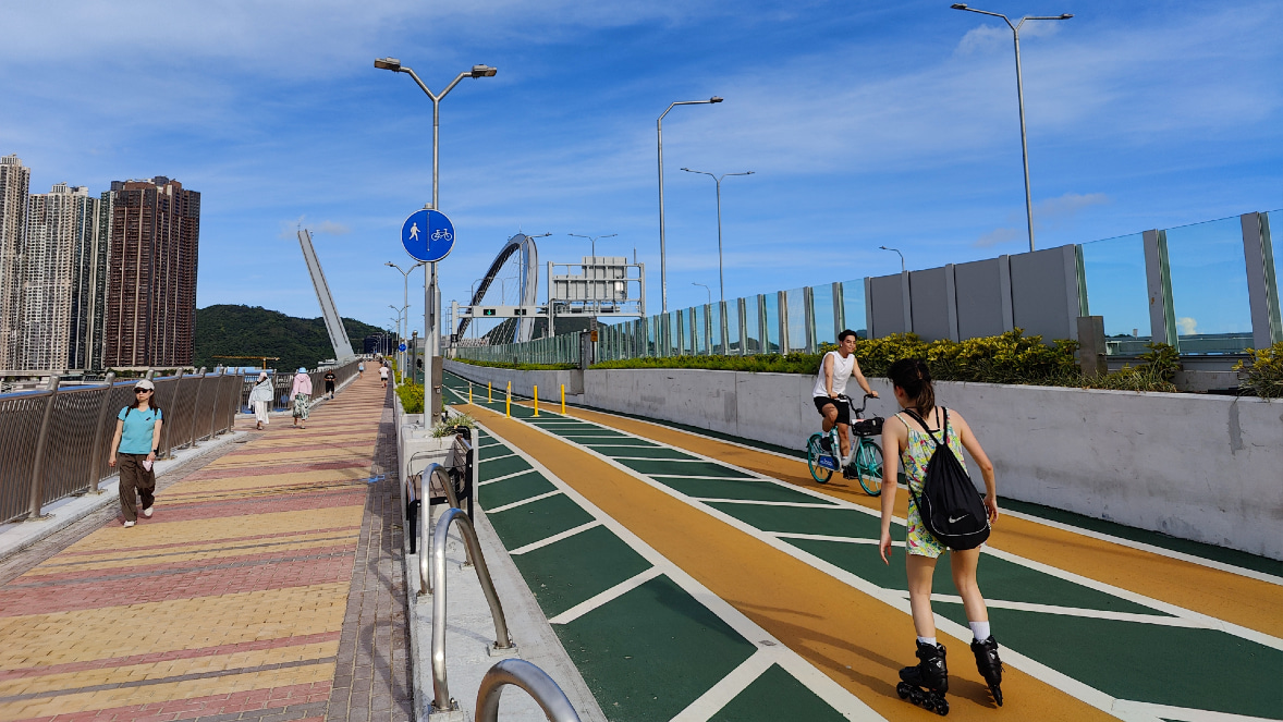 The Cross Bay Link which opened in December 2022 introduced a 5-kilometres long cycling track starting from near Choi Ming Shopping Centre and ending near TKO Spot.