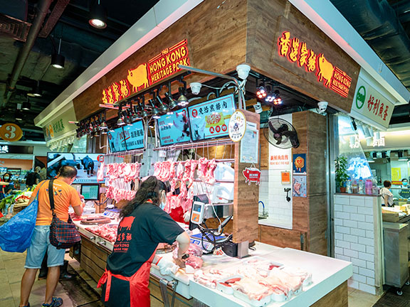 “香港家猪”所用的饲料配方来自英国