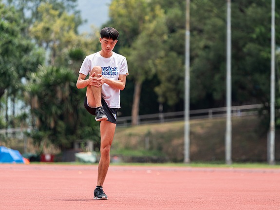 Kevin felt blessed to have met his former track and field coach, who encouraged him to push himself constantly beyond his limits, both on and off the track, which allowed him to apply the same mentality in his studies and overcome his learning obstacles.
