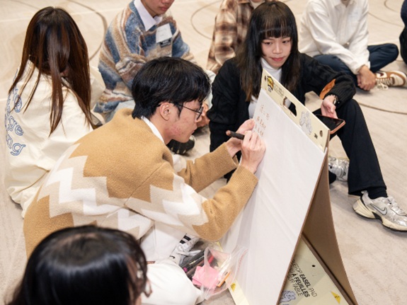 工作坊让学生彼此连结，获得启发和成长。