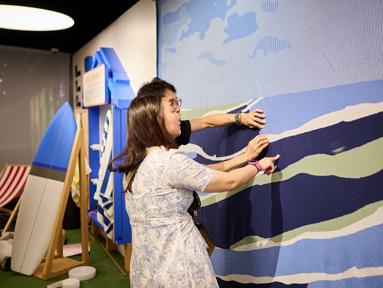 Dr Eve Chan personally ensures that the aesthetic appeal of the work is realised.