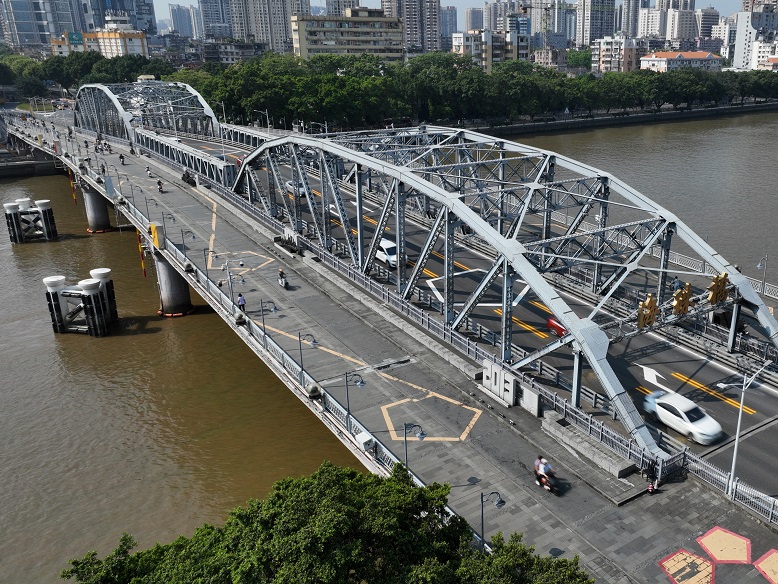 The current Hoi Chu Bridge   