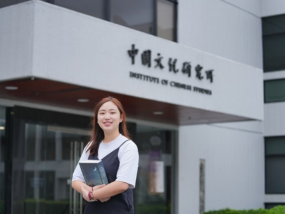 Chan Wing-yin said the annual scholarship of $20,000 is highly advantageous for her.