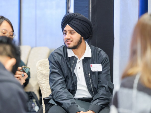 Anmol is pleased that every participant was friendly.