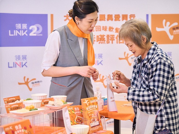 The “Ah Wood Soft Meals” series preserves authentic flavours of Hong Kong while placing significant emphasis on nutritional balance and dietary care.