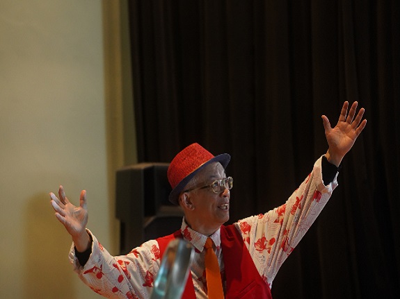 CM高兴海外的表演带来愉悦和满足。