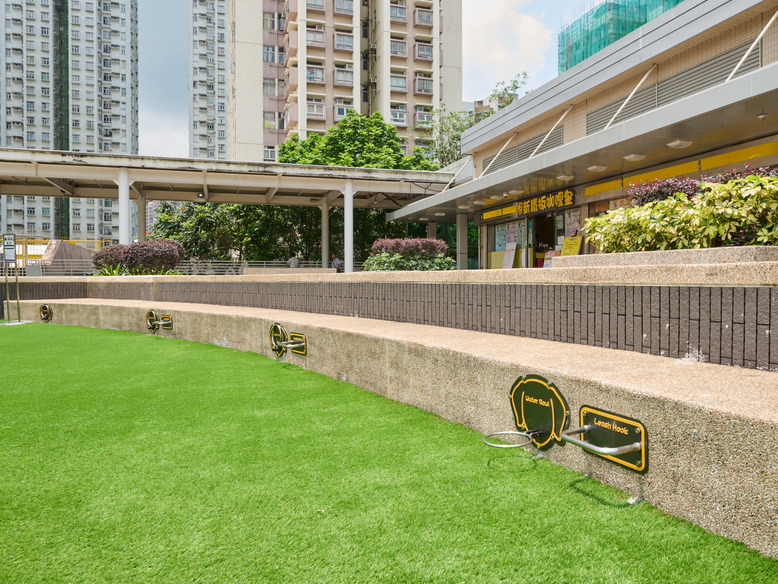 「Play Eat Tai Yuen」