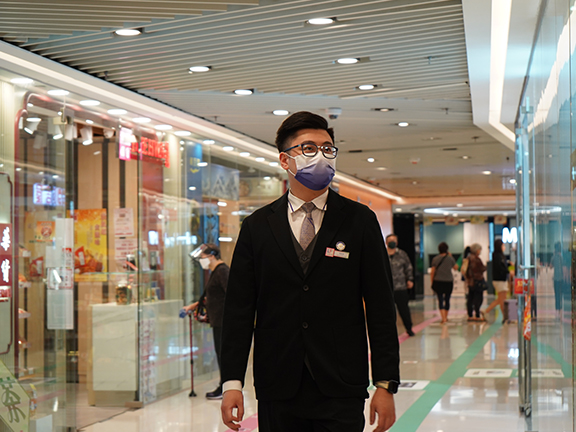 Many people have grown frustrated over the course of the pandemic. However, Derek believes that this is precisely the reason why someone in his position needs to remain positive, so that he can help the community get through the tough times together.