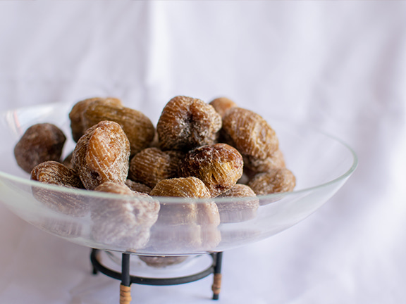 Candied dates can nourish the spleen and stomach.
