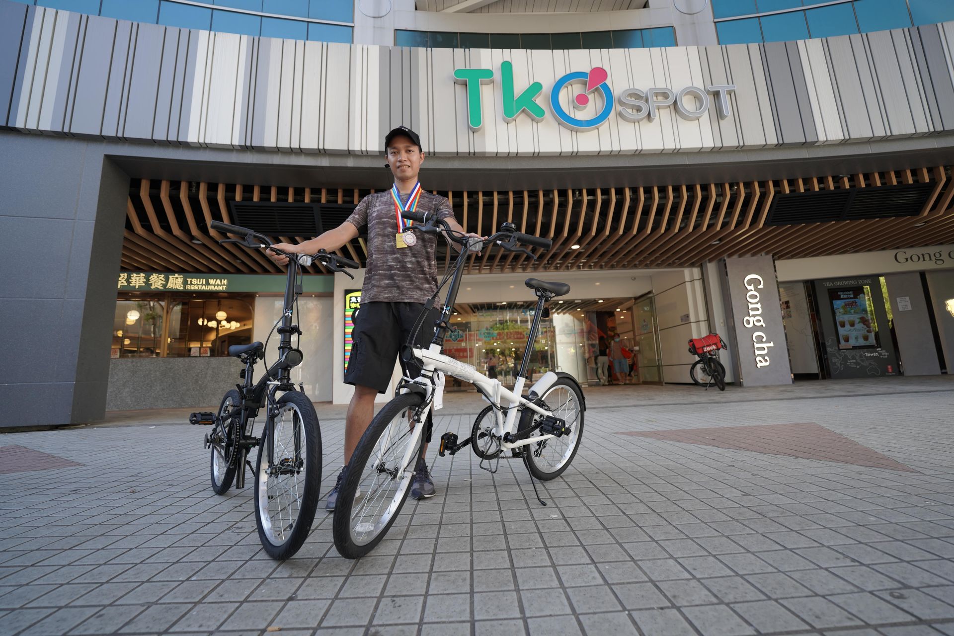 “將軍澳男神MAX”, The “Hong Kong Cycling Champ“ Second Runner-up and TKO District Cycling Champ