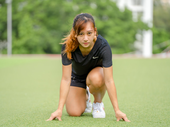 SportsLINK Community Project funded by the Link Together Initiatives, provides professional long-distance running training for underprivileged youth in multiple districts across the city, effectively enabling young talents from different communities to toe the “starting line”.