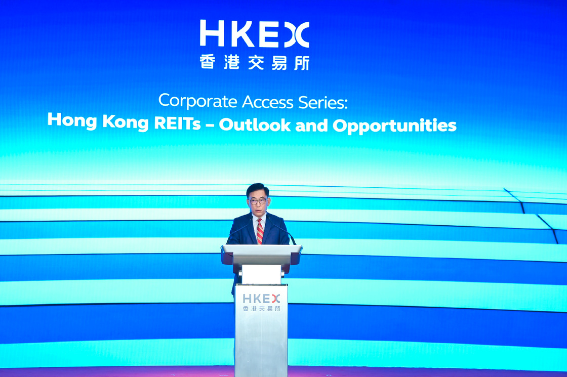 領展行政總裁王國龍在「香港交易所走近上市公司系列峰會」主題演講中，分享了領展如何從首家在香港上市的房地產信託基金，躍升成為目前規模超過2000億、亞洲市值最大房託的發展里程。