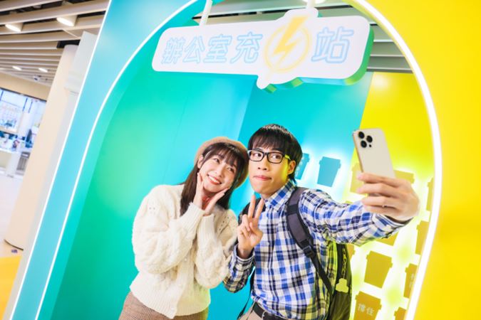 link-reit-media-news-kai-tin- shopping-center-presents-institute-for-the-philosophy-of-love-03