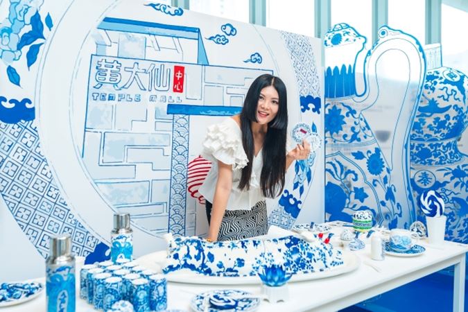 Temple Mall Blue and White 3